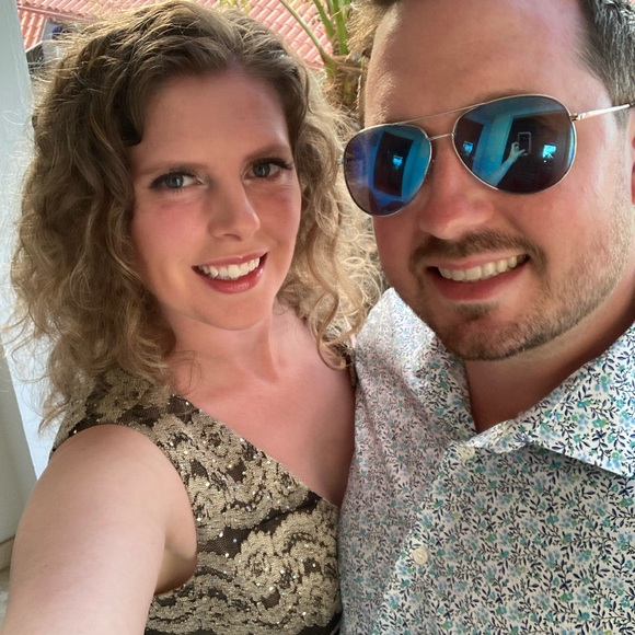 Meet your Posher, Amanda - Picture 3 of 3